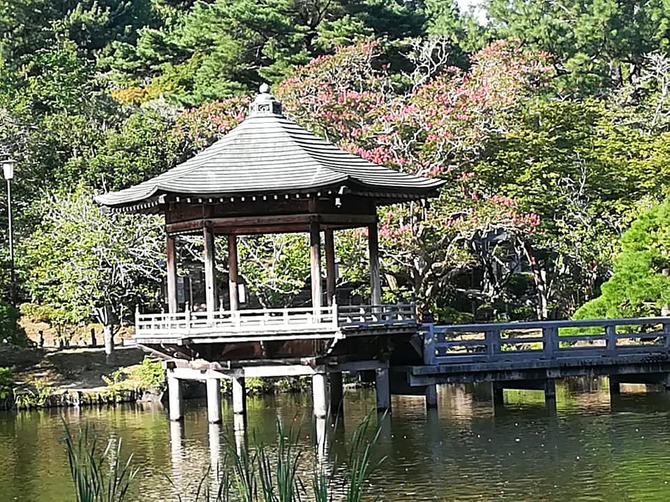 Naritasan park pond